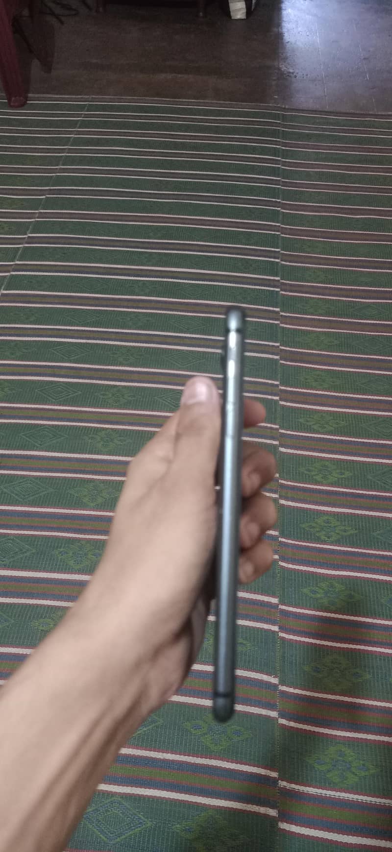 Apple iPhone 8 Plus 4