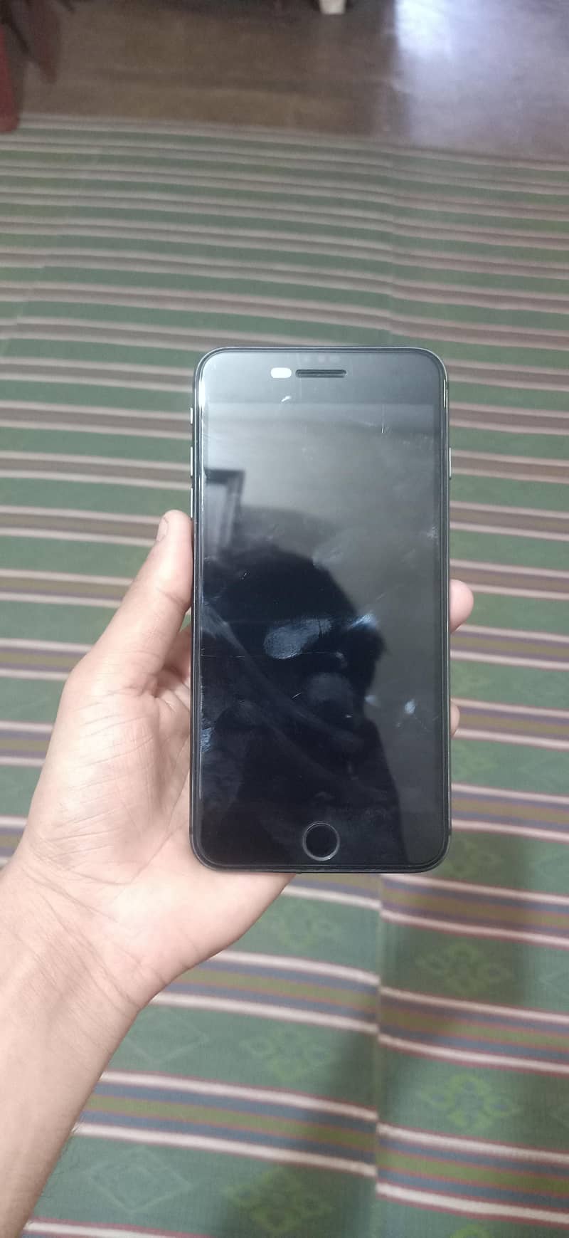 Apple iPhone 8 Plus 6