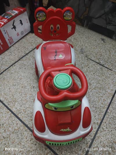 Kids Ride-On Toy Car - Almost New / Excellent Condition