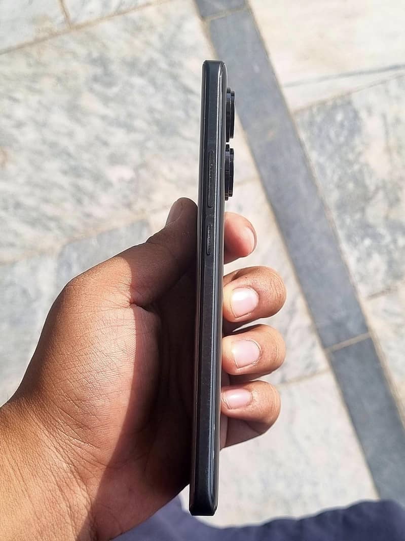 Xiaomi Redmi Note 13 Pro Plus 2