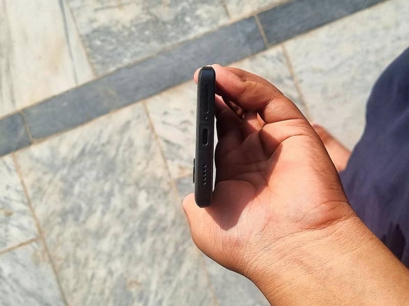 Xiaomi Redmi Note 13 Pro Plus 3