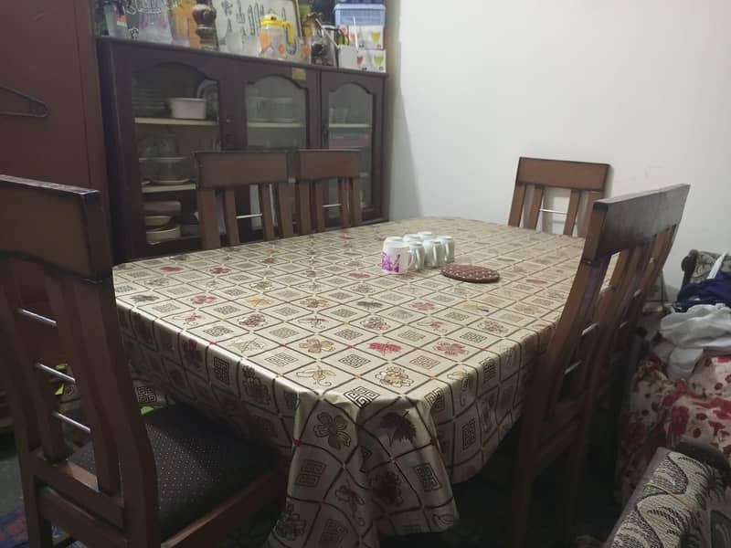 6 seater dining table 0