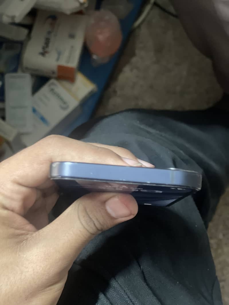Apple iPhone 12 0