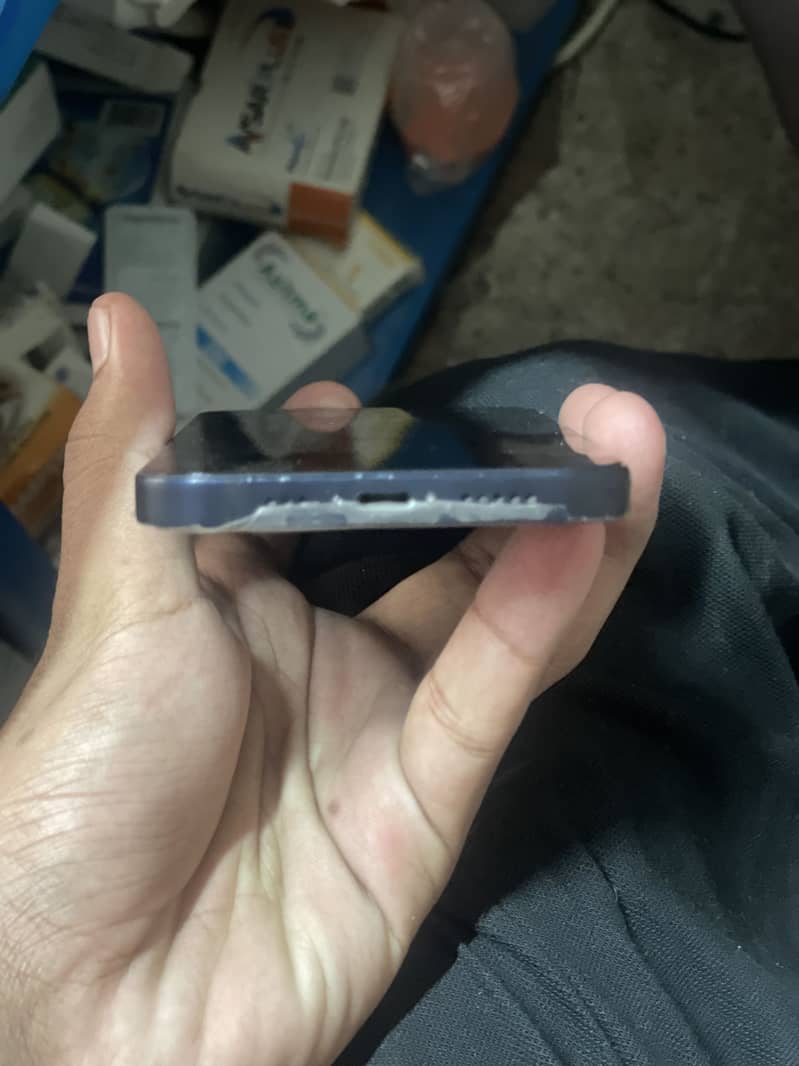 Apple iPhone 12 1