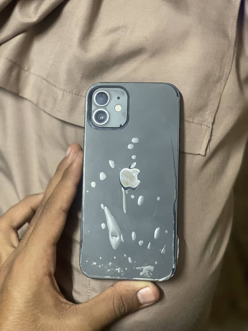 Apple iPhone 12 3