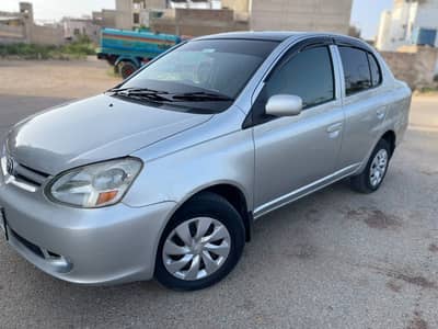 Toyota Platz 2003