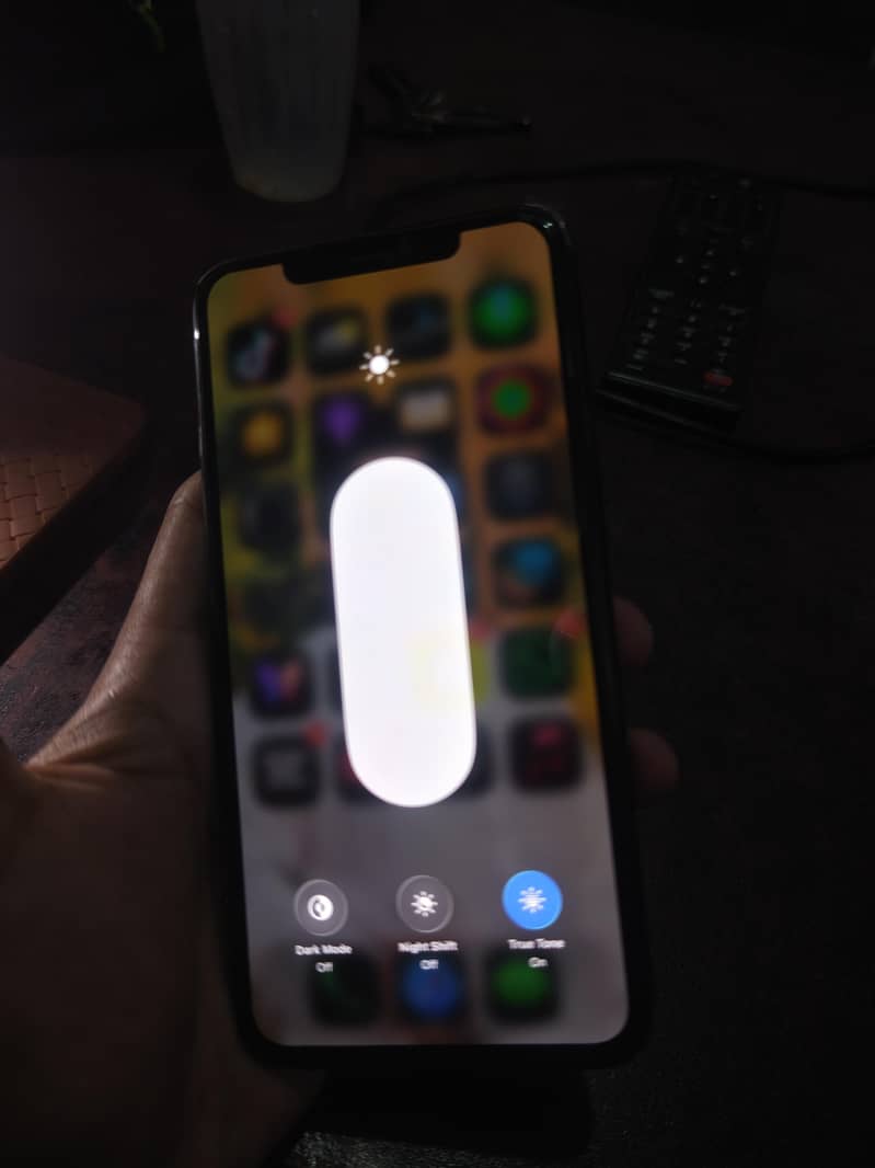Apple iPhone 11 Pro Max 4