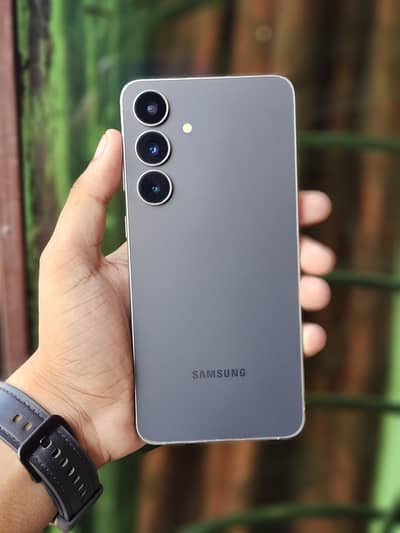 Samsung S25 FE 128GB Online PTA 3 Months Official Warranty Remaining