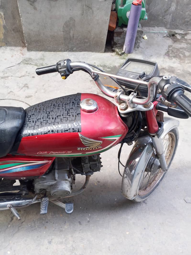 Honda 70/Model 2016 3