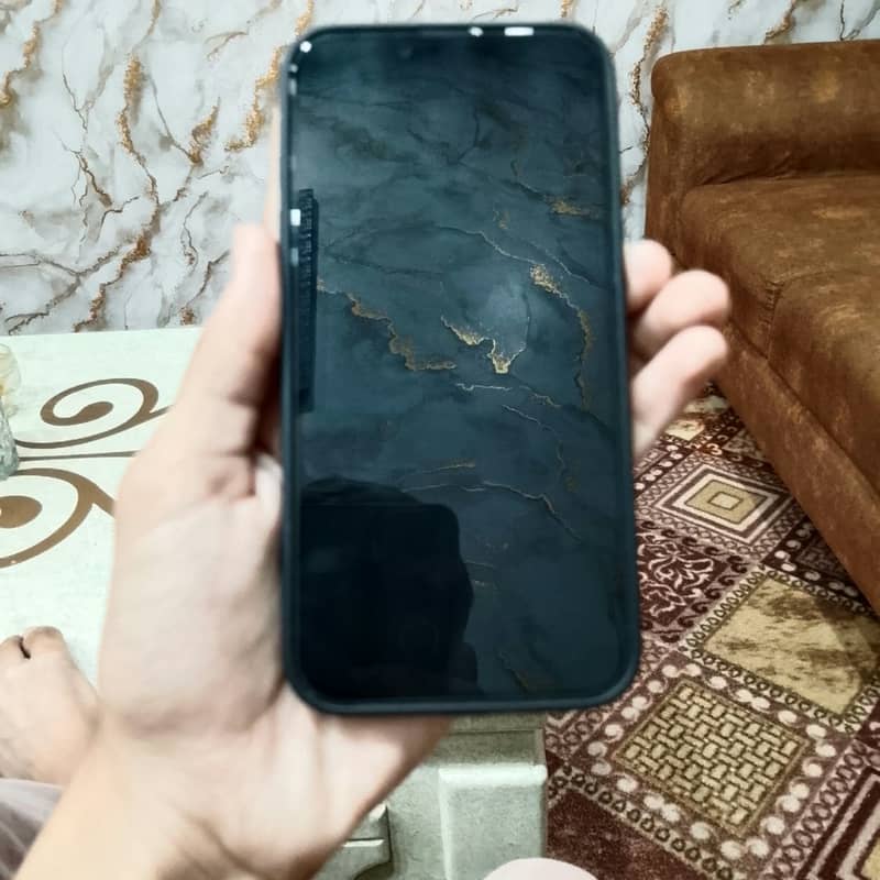 Apple iPhone 14 4