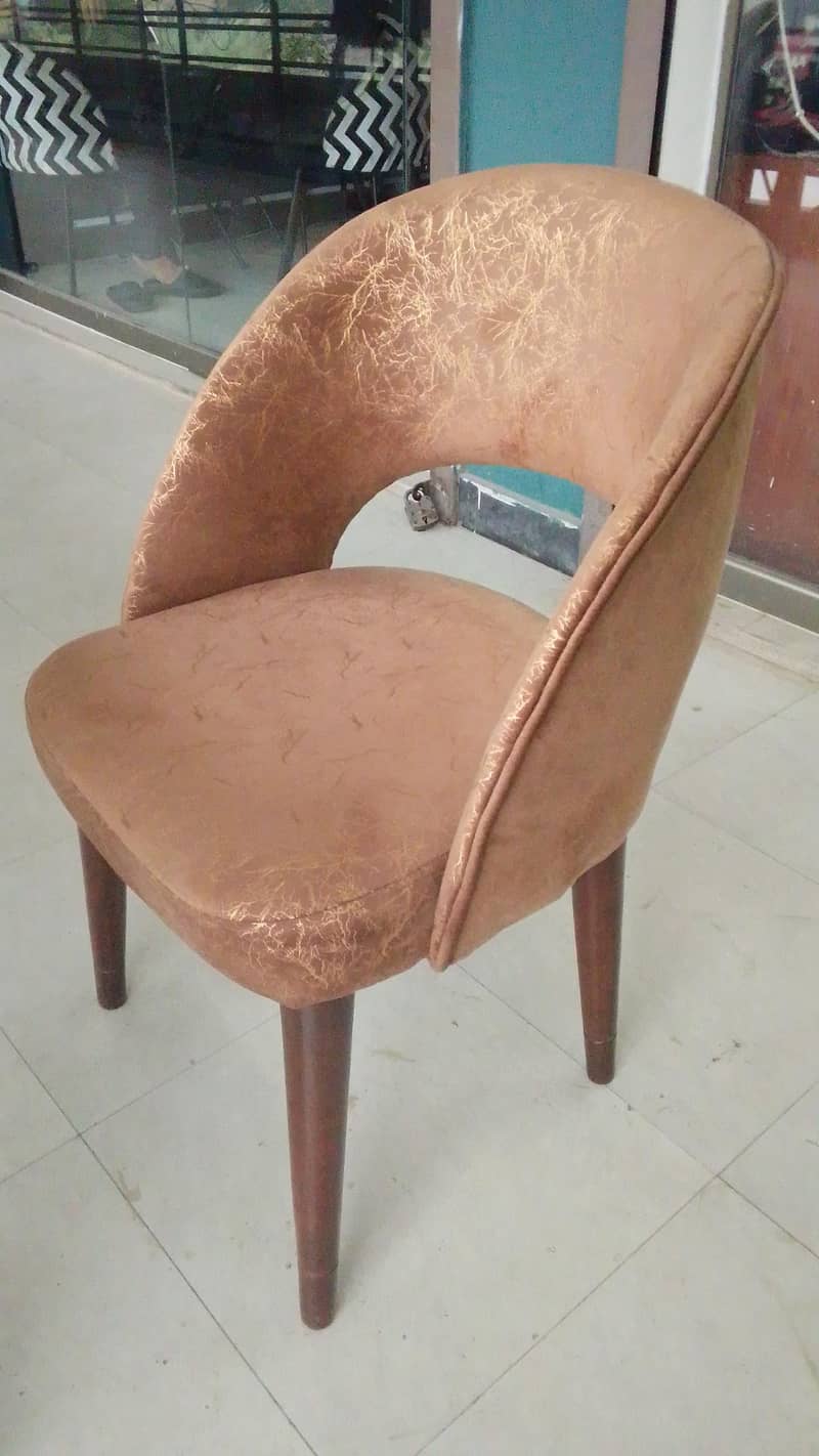 Dining Table with 6 Chairs 3