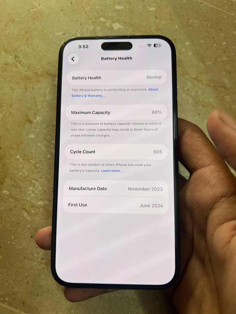 Apple iPhone 15 plus 4