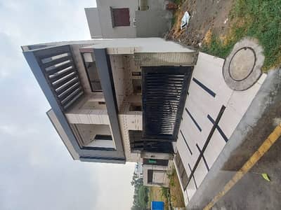 5MARLA DREAM HOUSE FOR SALE A PLUS CONSTRUCTION ALL CONSTRUCTION 1:4 RATIO MORE DETAILS CONTACT ME