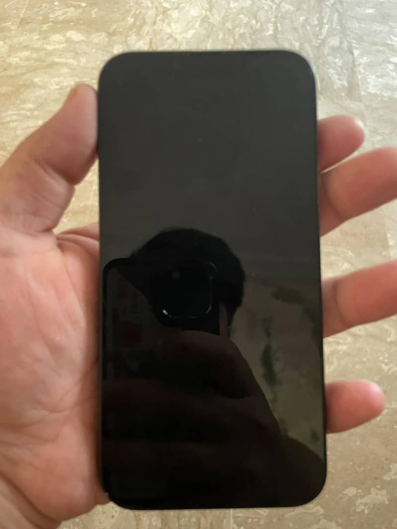Apple iPhone 13 2