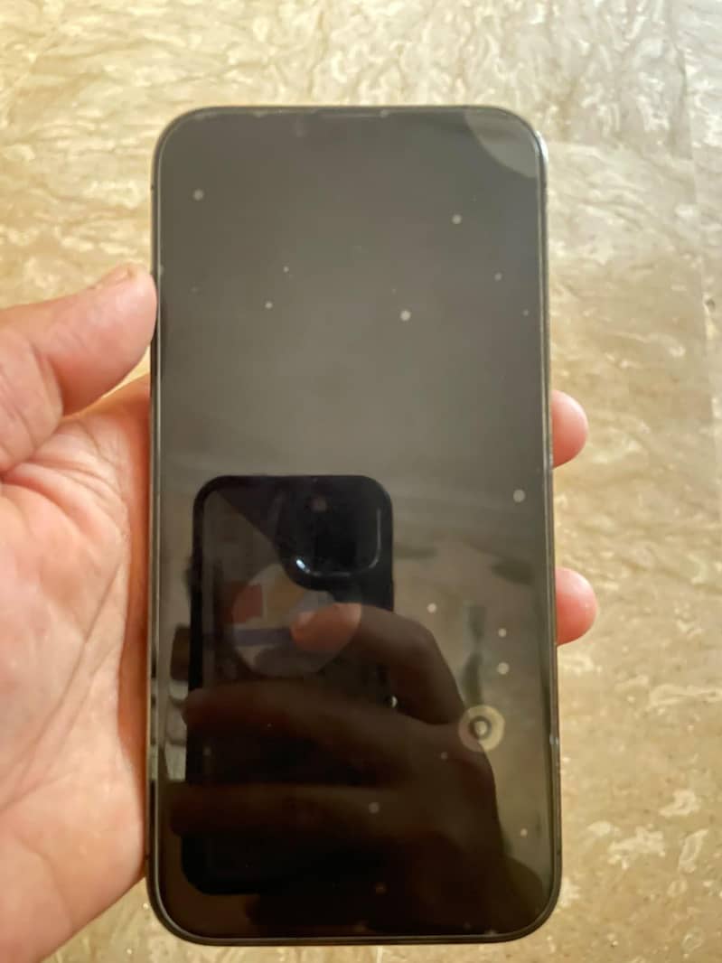 Apple iPhone 13 5