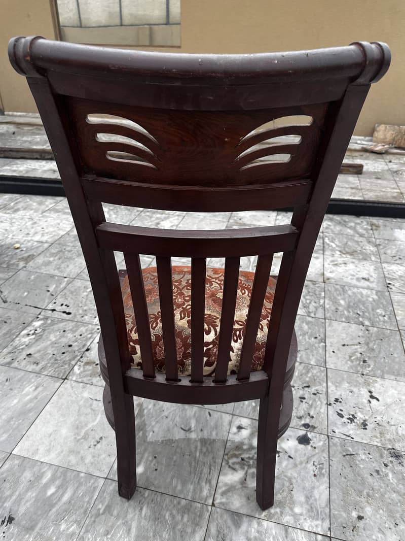 Dining table 4