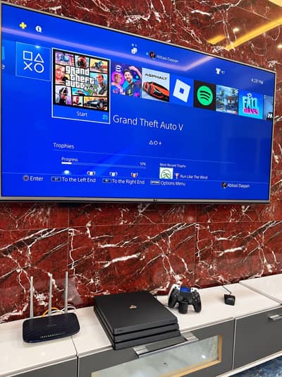 PS4 PRO 2 TB with GTA 5