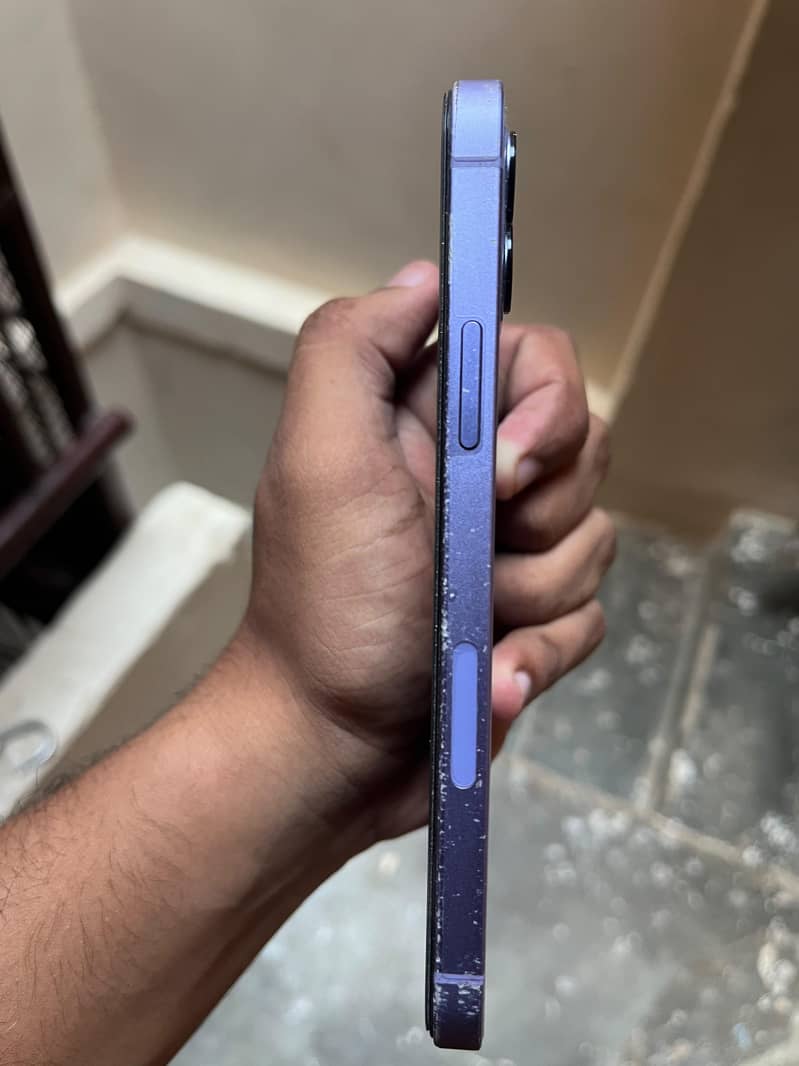 Apple iPhone 12 3