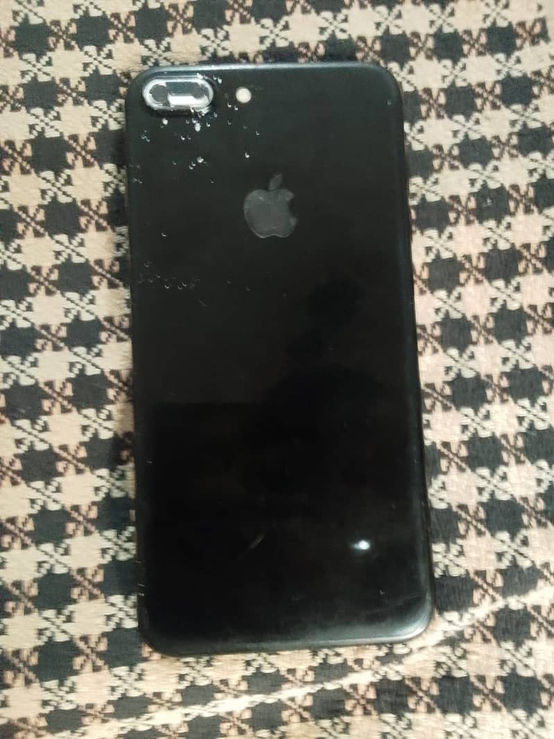 Apple iPhone 7 Plus 2