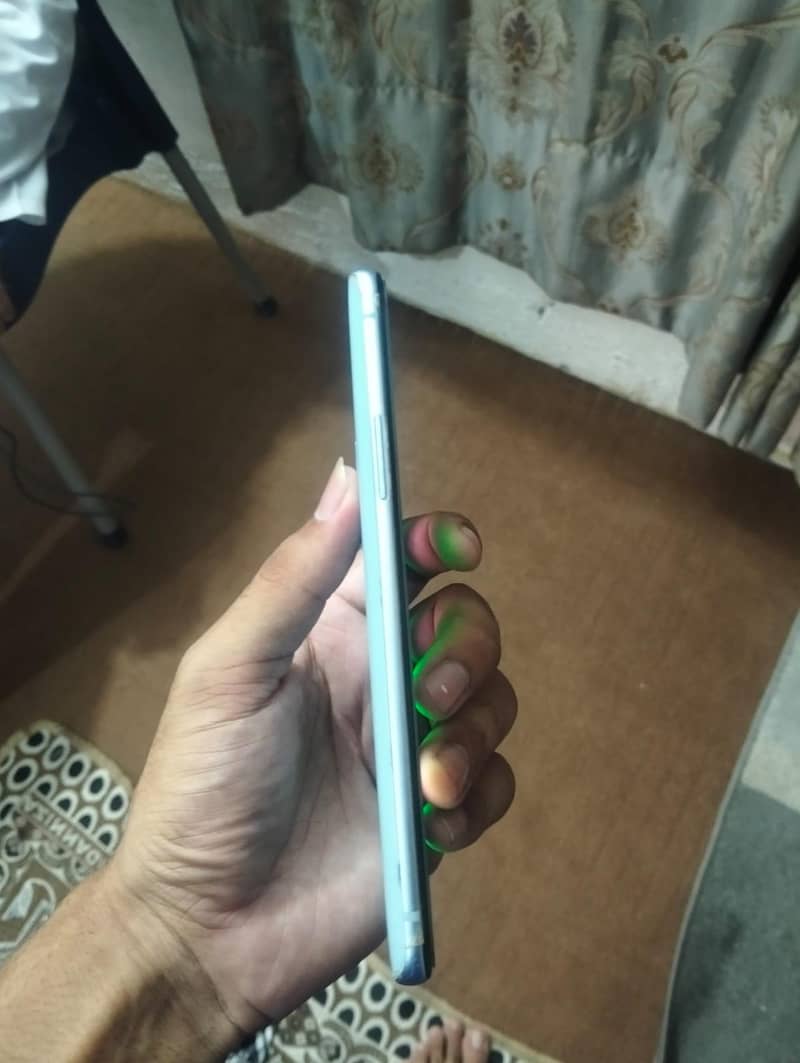 One Plus 9R 3