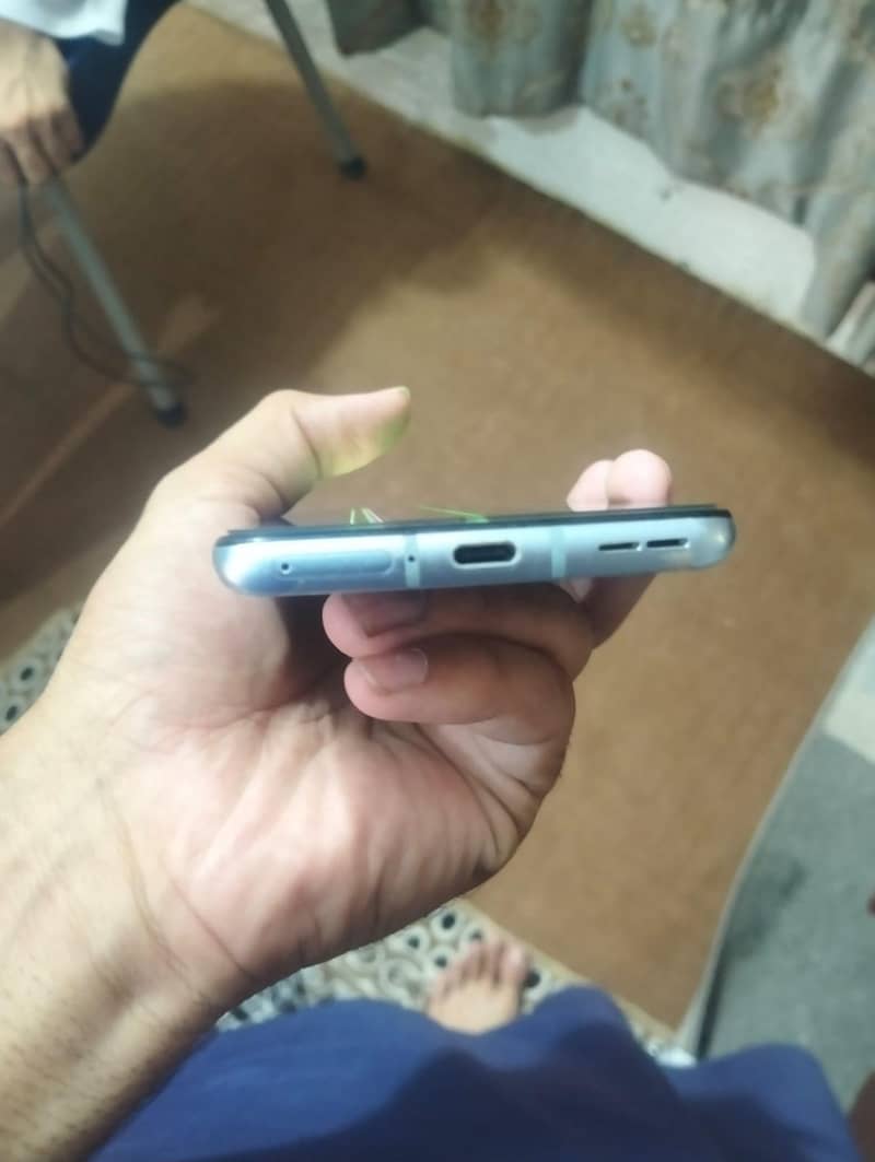 One Plus 9R 4
