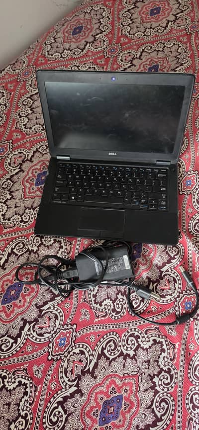 Dell Latitude E7250 intel core i5 ( 5th generation) 8gb RIM 128gb SSD