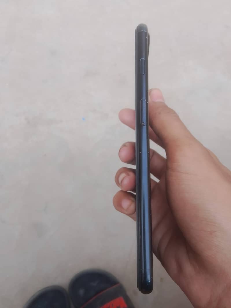 Apple iPhone 7 Plus 6