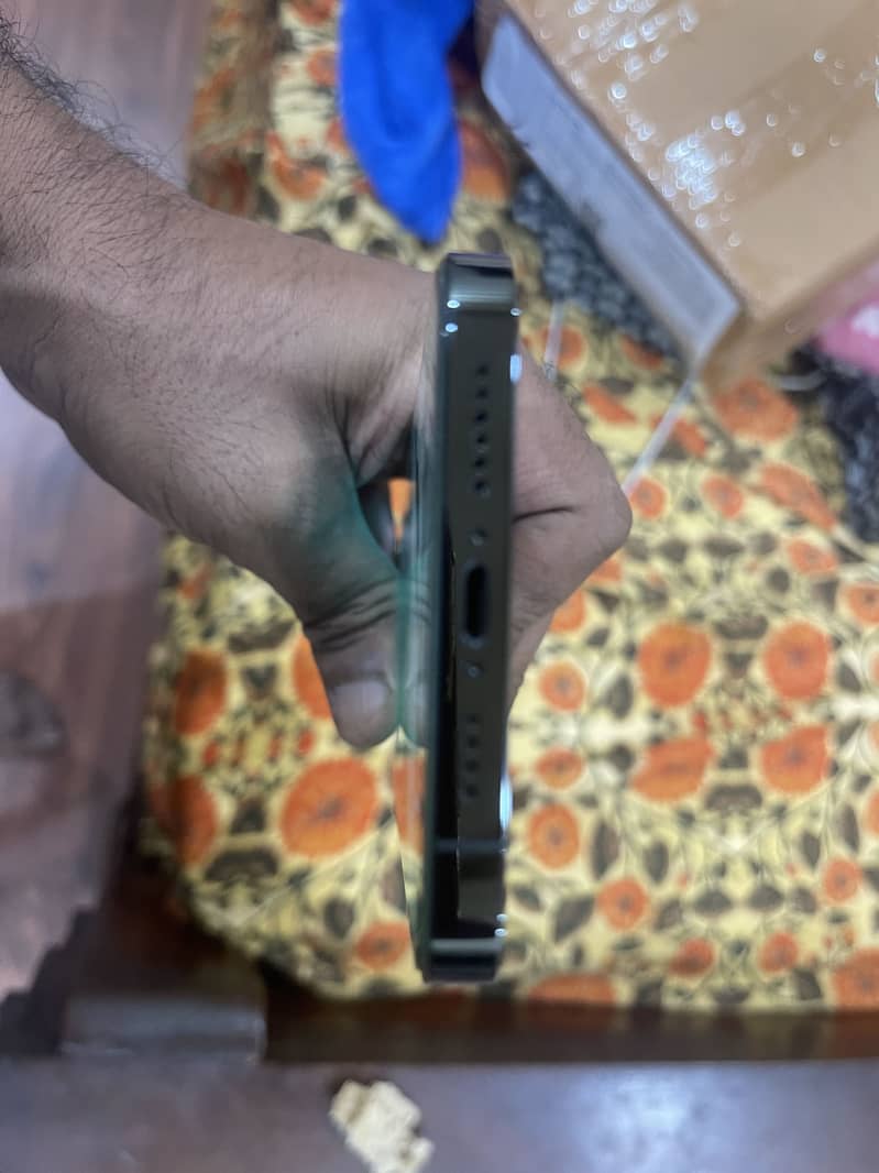 Apple iPhone 12 Pro Max 5