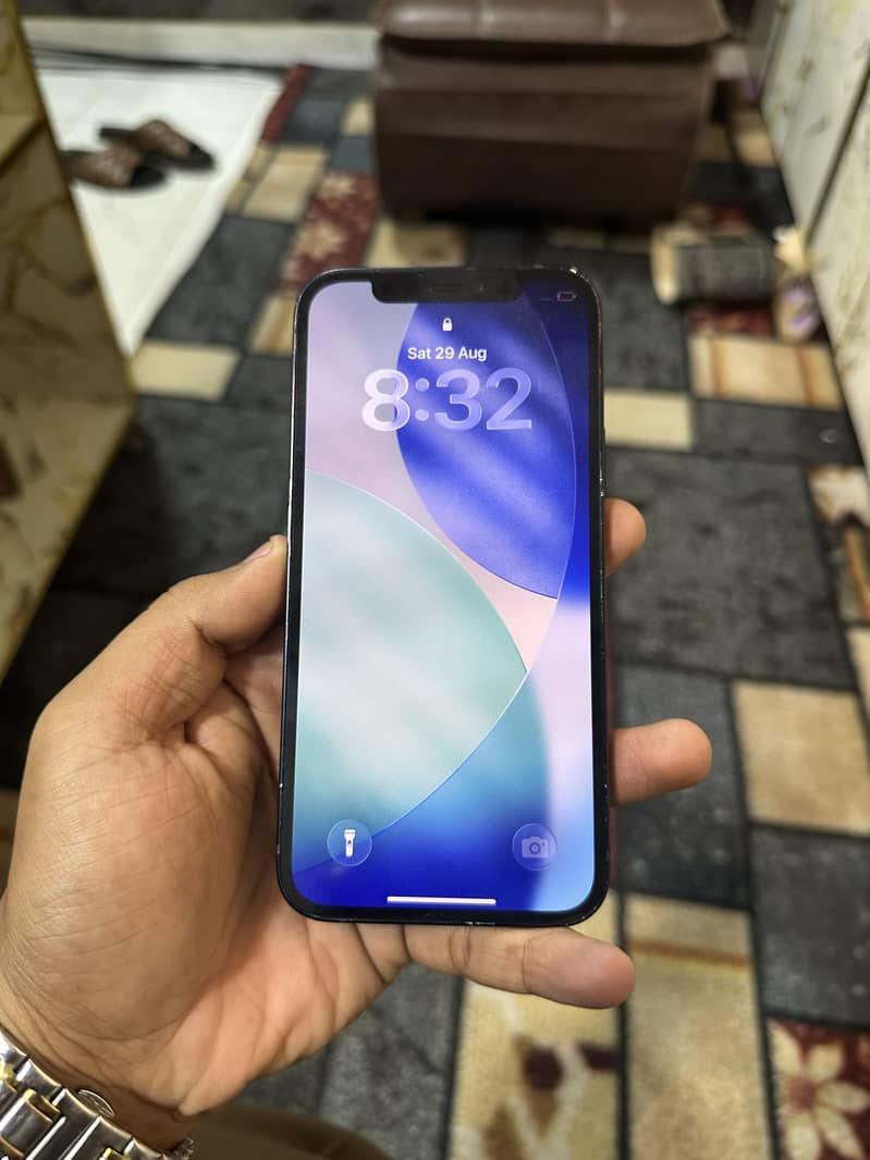 Apple iPhone 12 3