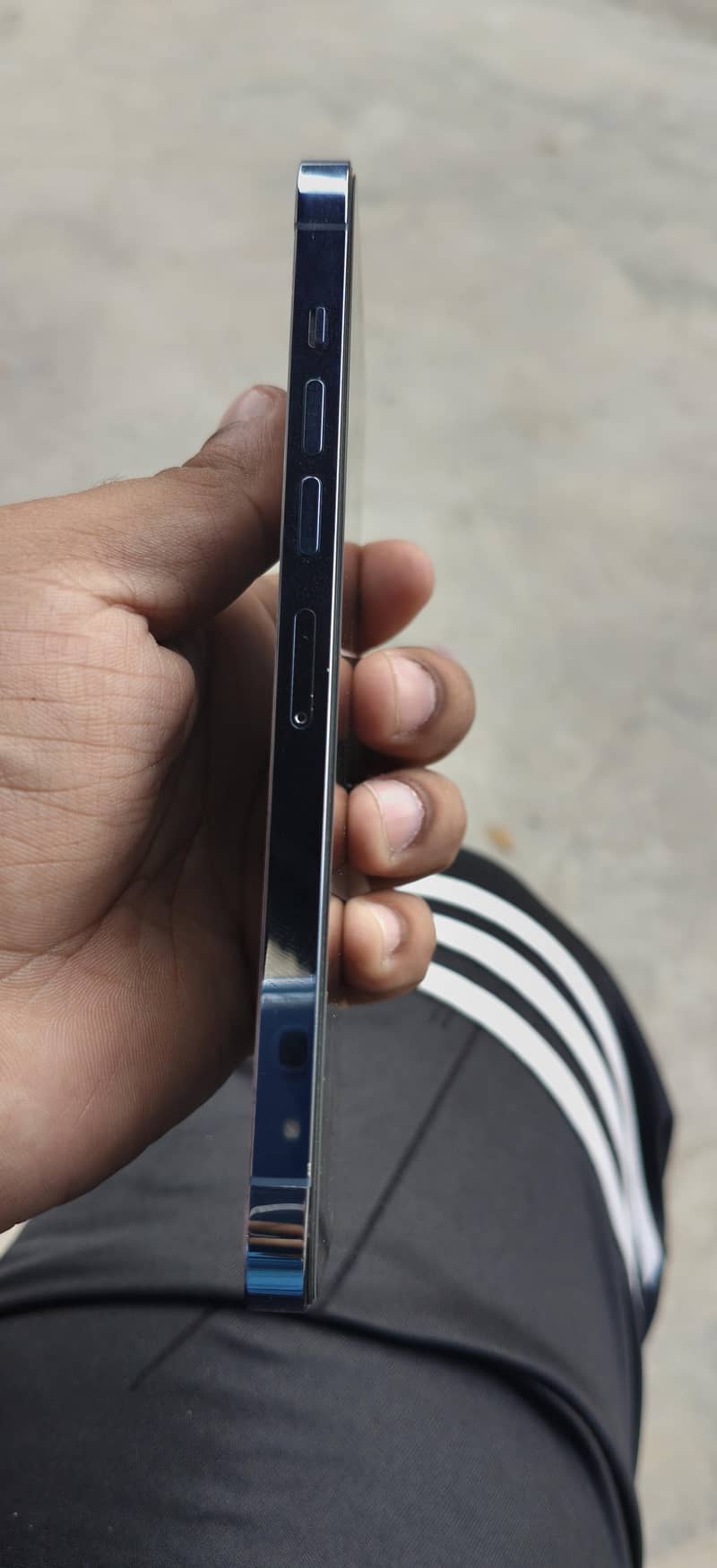 Apple iPhone 13 Pro Max 3