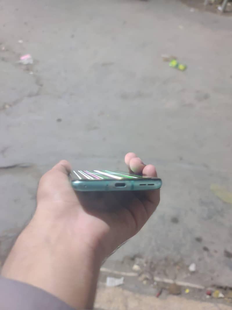 ONEPLUS 8T 1