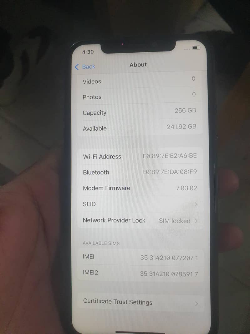 Apple iPhone Xs 3