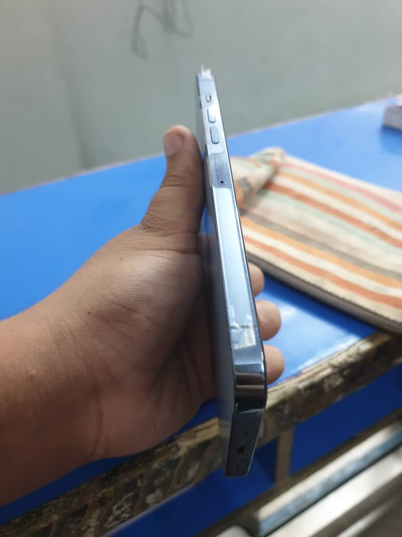 Apple iPhone 13 Pro Max 5
