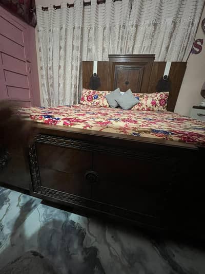 Bed Set with 2side Table + Almari 3Doors + Dividor + Makeup Table