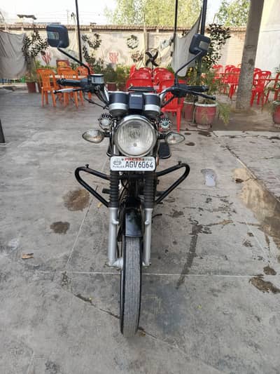 Suzuki GS 150 Limited Edition 2022
