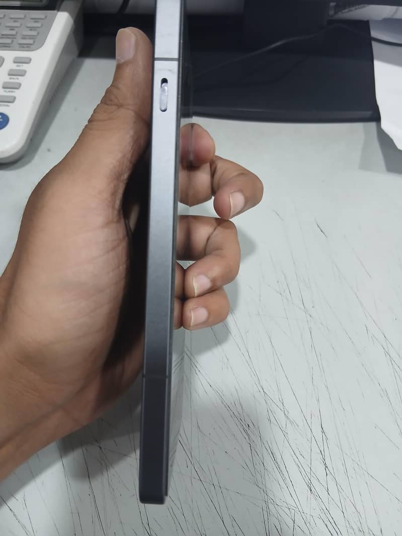 One Plus Ace 5 Pro 4
