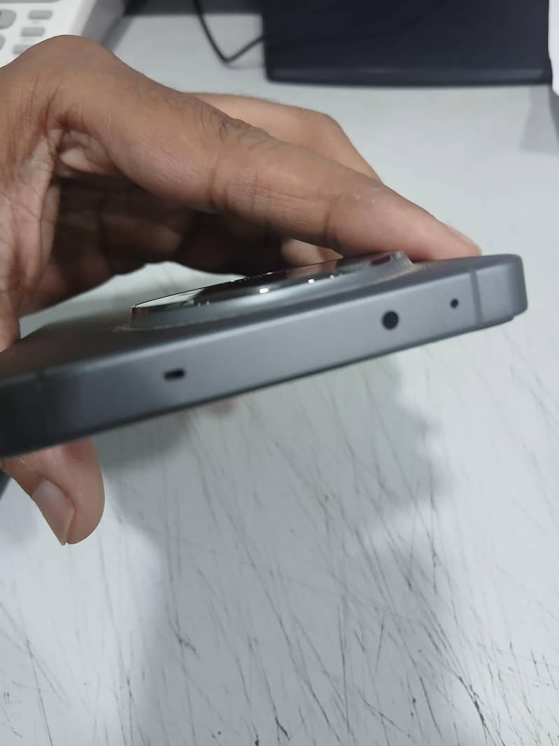 One Plus Ace 5 Pro 5