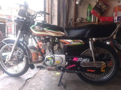 Honda 125 . Model 2016. Price 115000. Darogawal 0-3/1/3-4/4-2/2-1/4-3