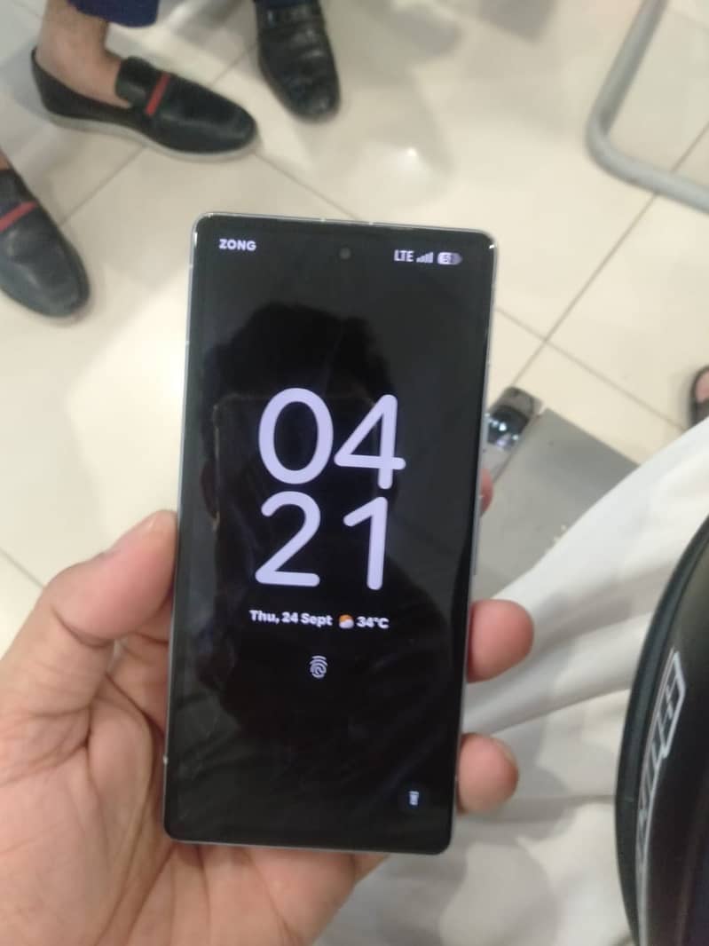 Google Pixel 7a 5