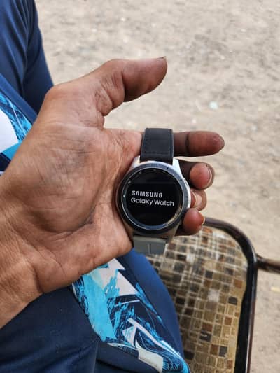 sumsung r800 10 ,8 condtion no any fault