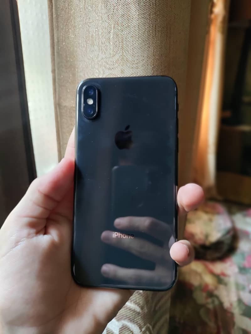 Apple iPhone X 3