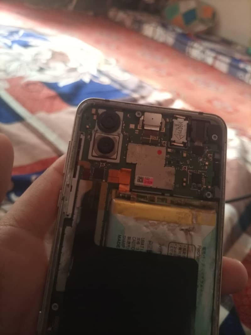 Sharp Aquos R3 3