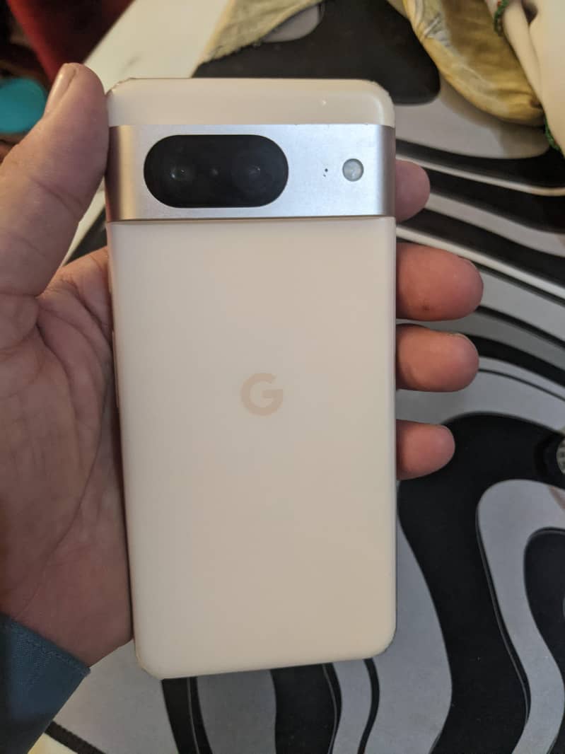 Google Pixel 8 3