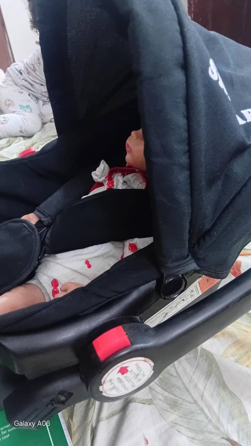 Baby Carry Cot 1