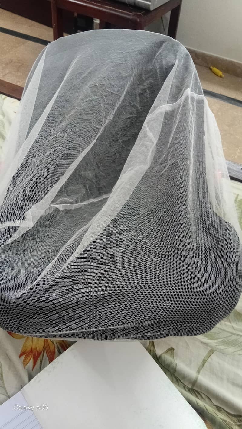 Baby Carry Cot 9