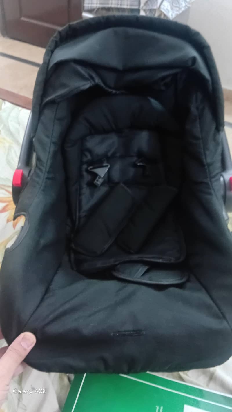 Baby Carry Cot 10