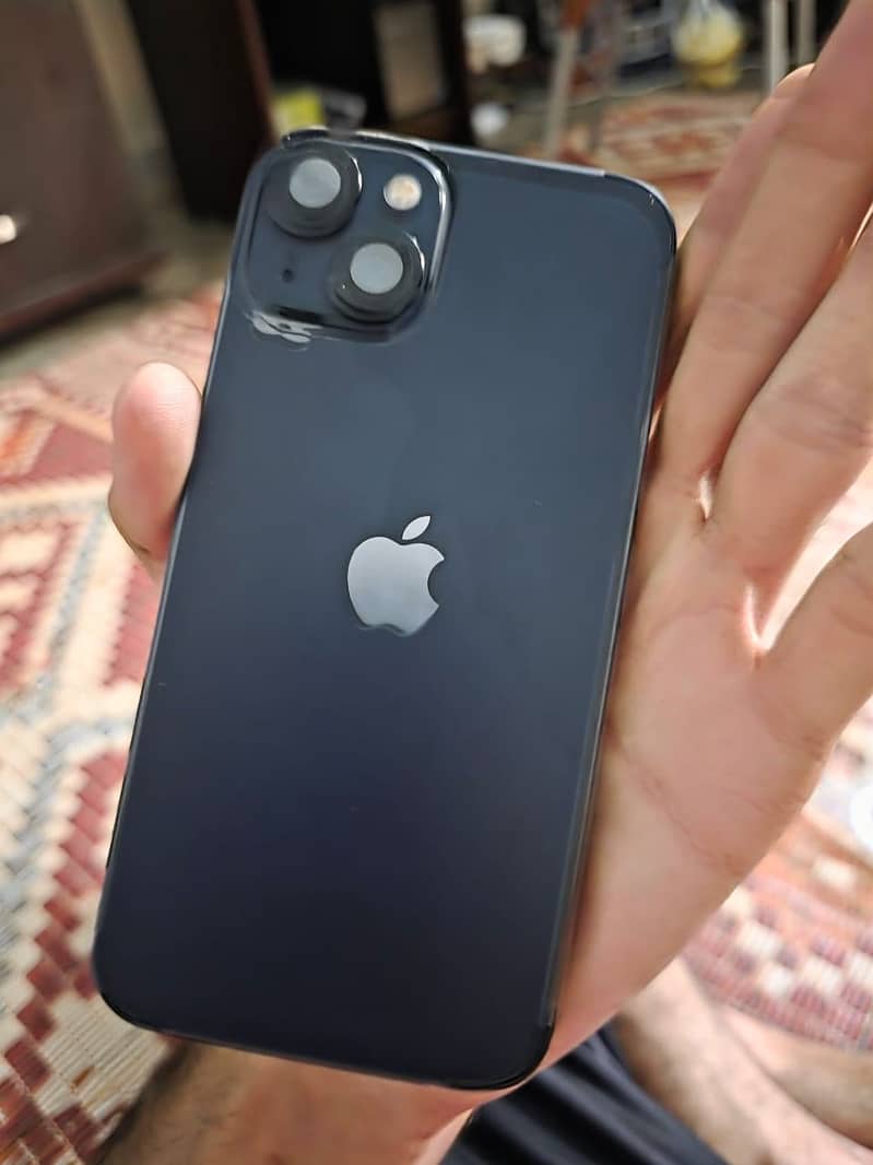 Apple iPhone 13 1