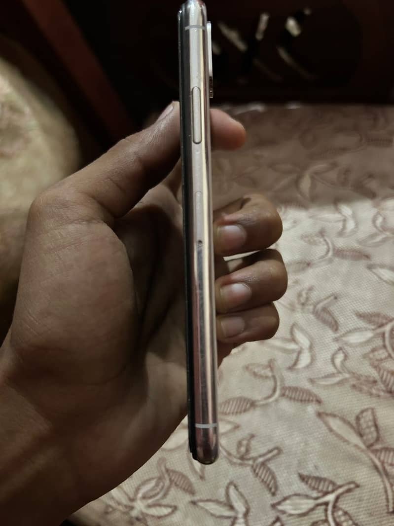 Apple iPhone X 1