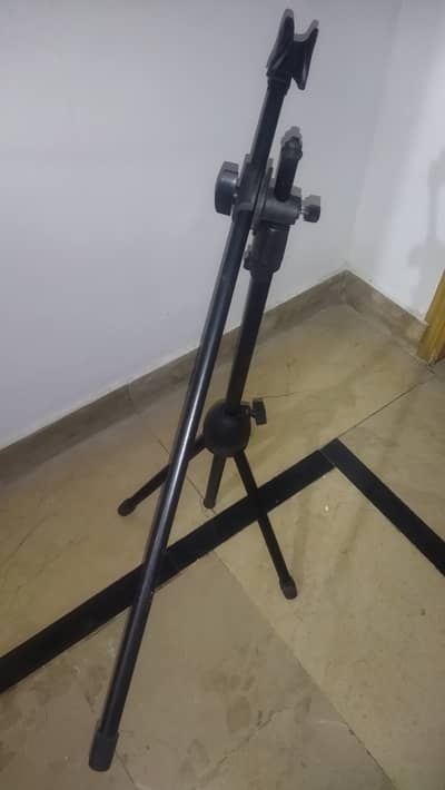 Microphone Stand With Hand Grip