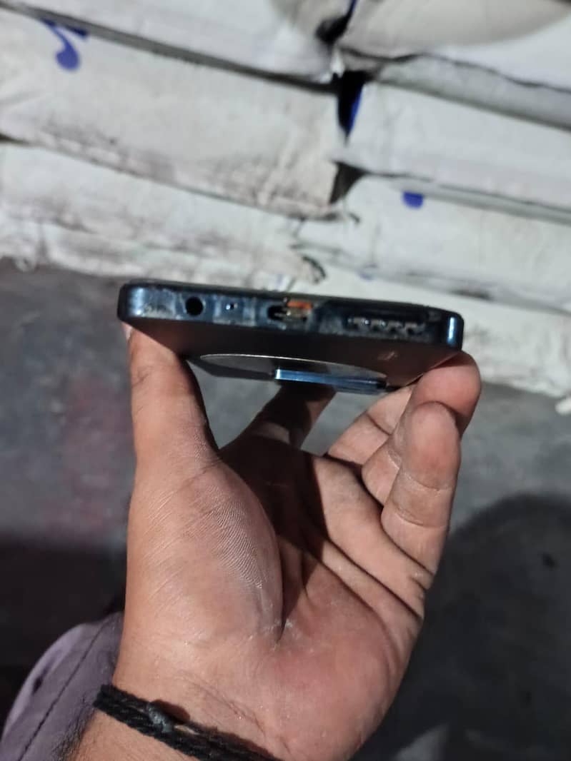 Infinix Note 30 Pro 3